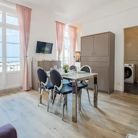 L'hotel De Paris By Interhome *