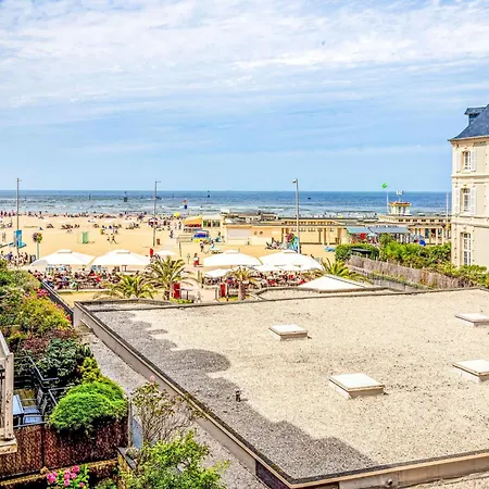 L'hotel De Paris By Interhome *