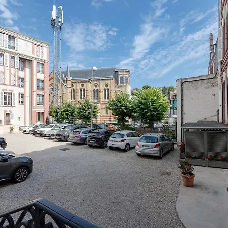 L'hotel De Paris By Interhome 滨海图维列