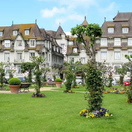 Apartment L'hotel De Paris By Interhome Trouville-sur-Mer