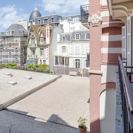 L'hotel De Paris By Interhome 아파트