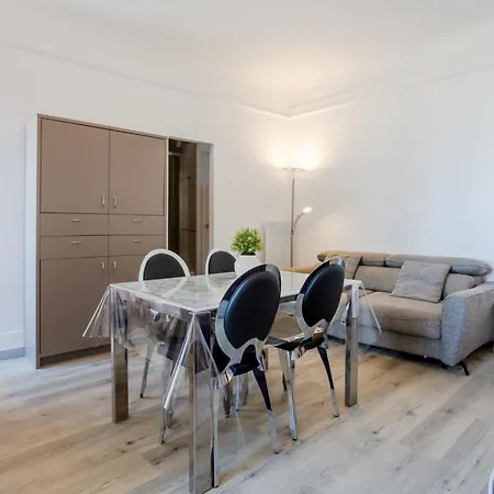 L'hotel De Paris By Interhome * Trouville-sur-Mer