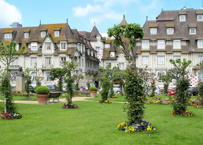 Apartment L'hotel De Paris By Interhome Trouville-sur-Mer